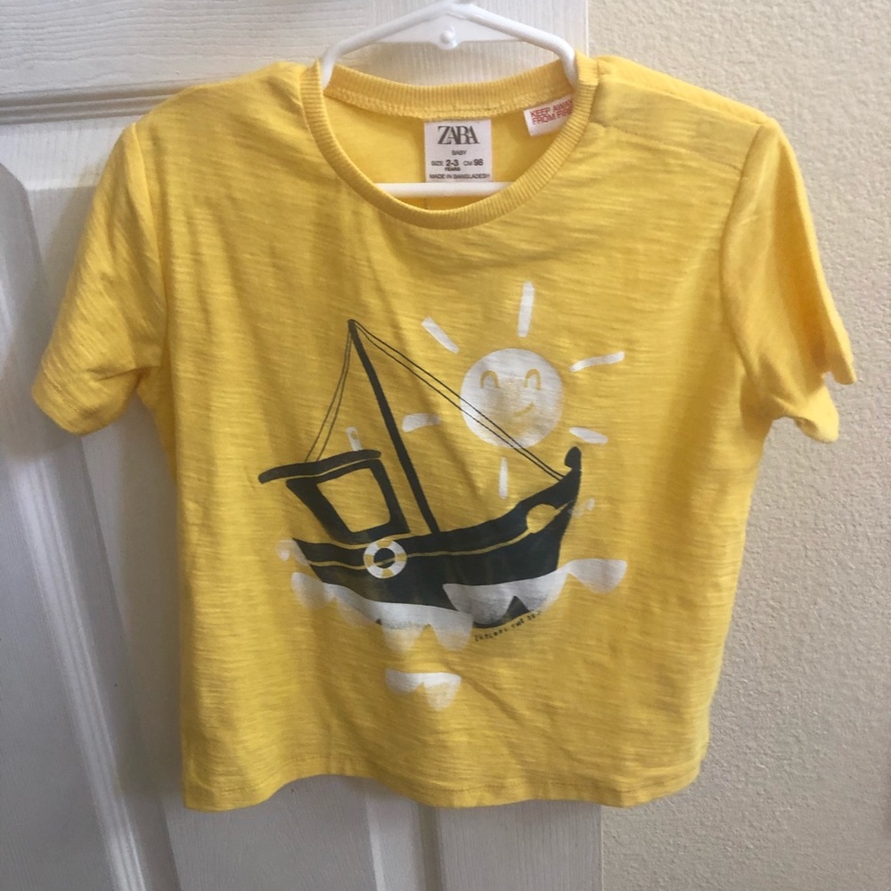 Zara Toddler T-shirt -Yellow